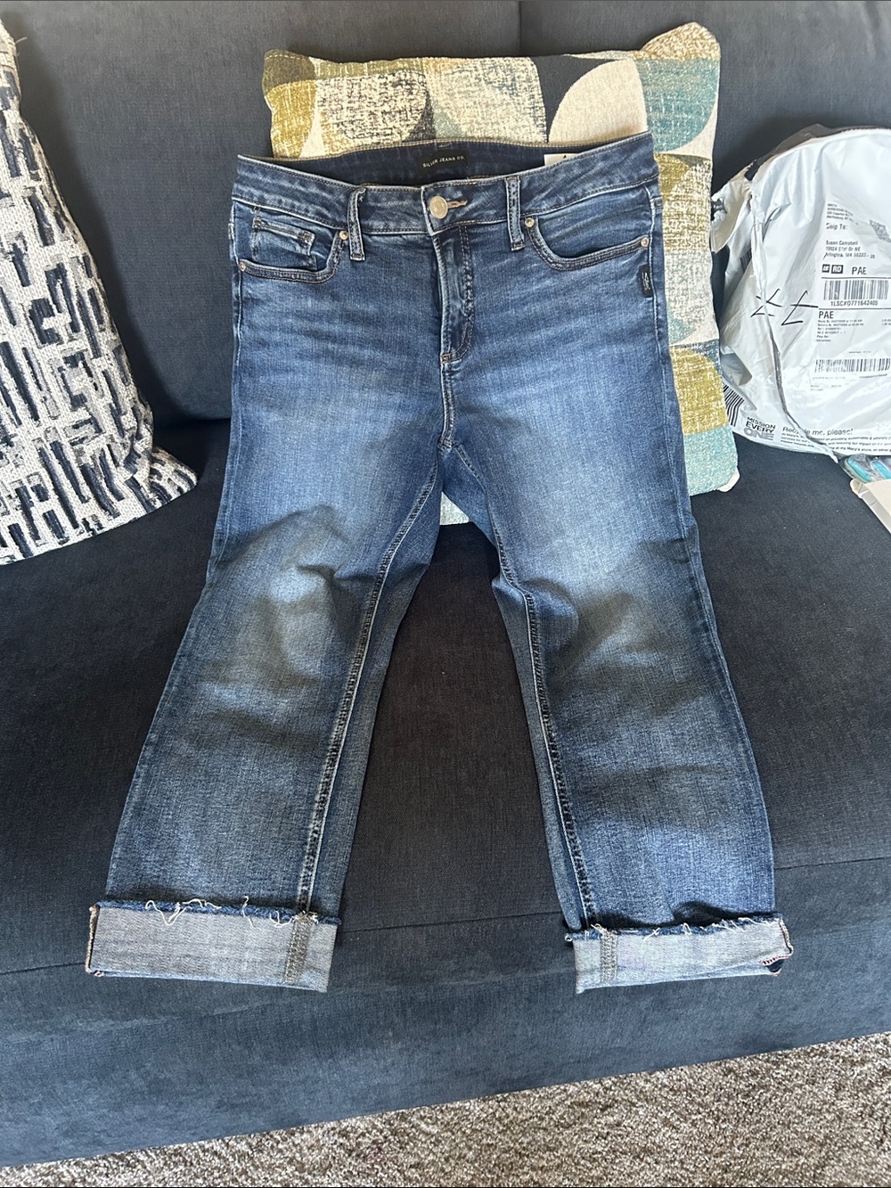 Silver jeans Elyse ladies Capri jeans 30x23.5 excellent condition